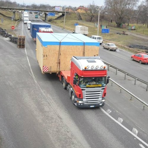 trasporta un carico